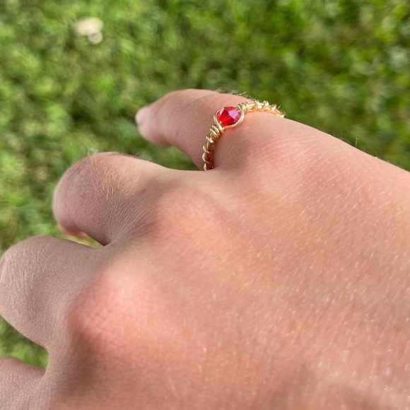 Wanda Maximoff (scarlet witch) inspired ring - Picture 4 of 4